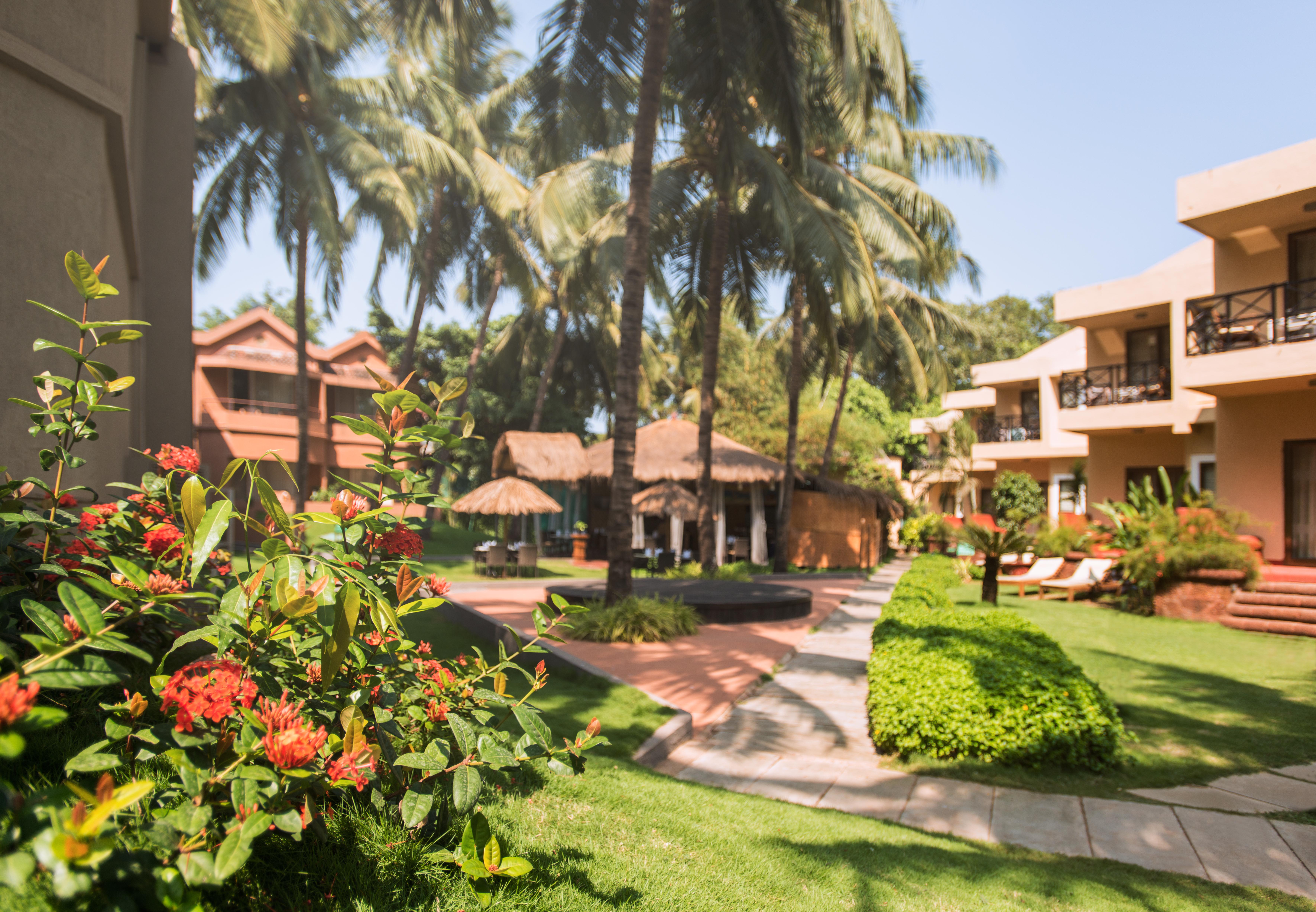 Whispering Palms Beach Resort Candolim Luaran gambar