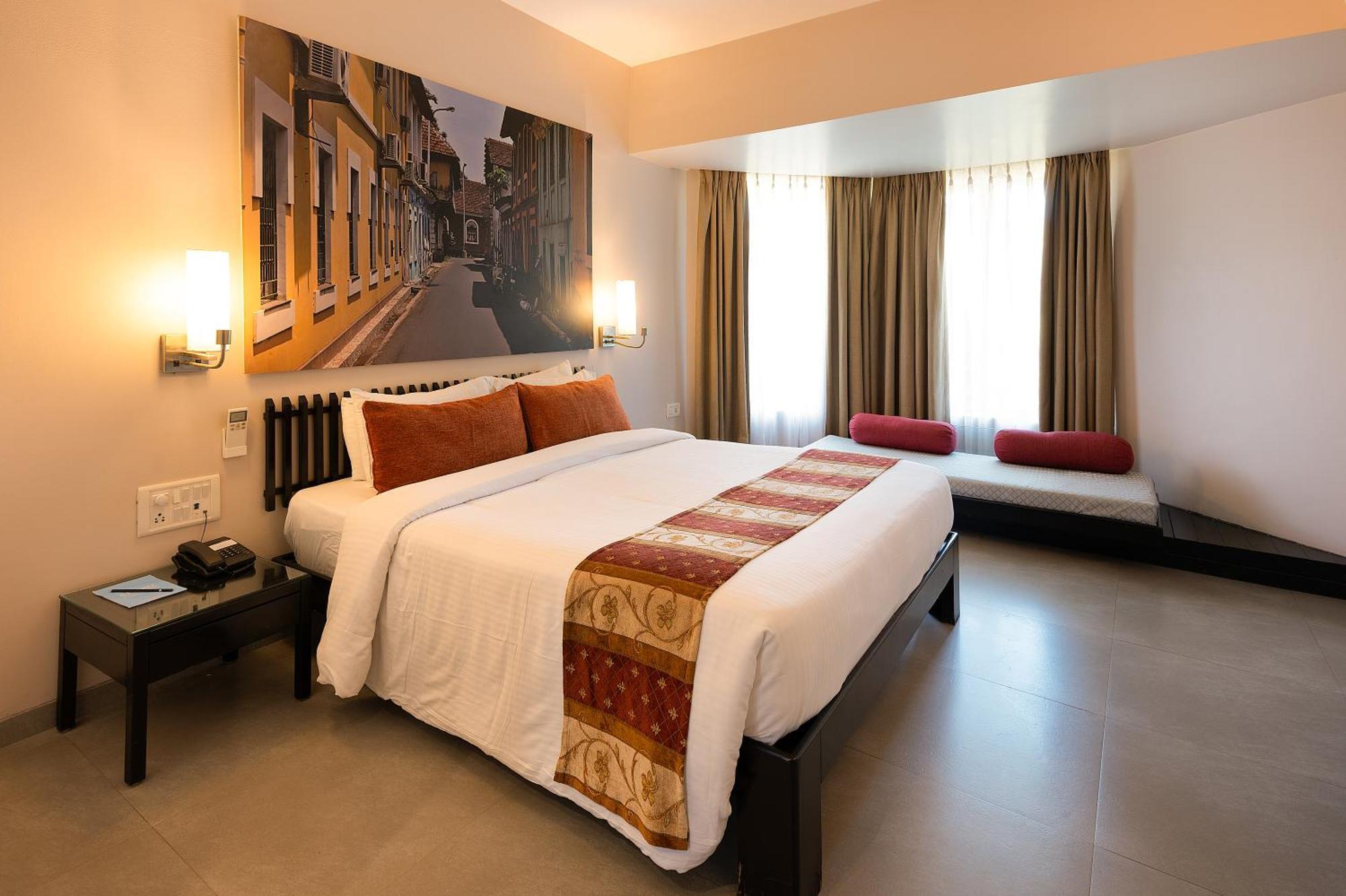 Whispering Palms Beach Resort Candolim Luaran gambar