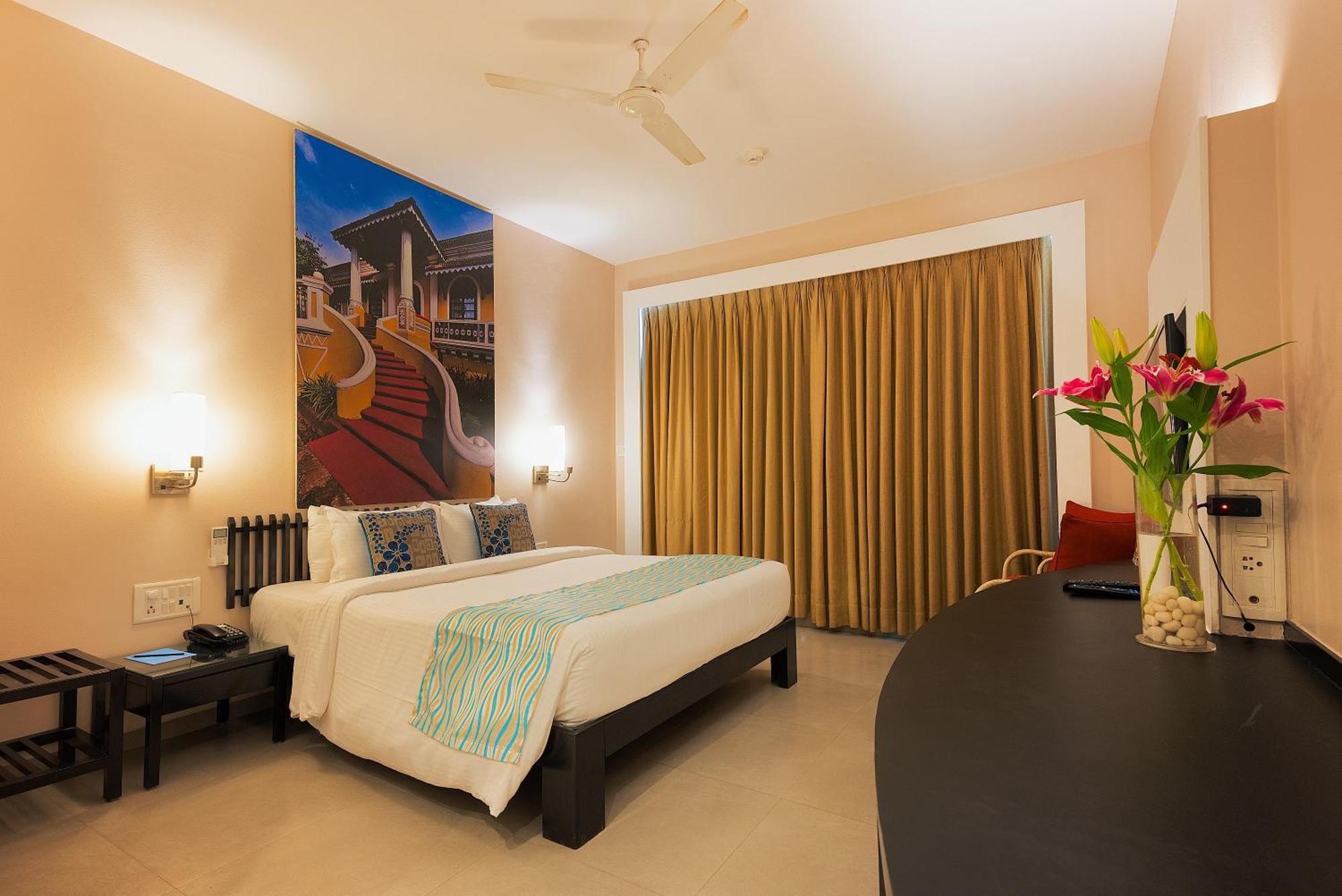 Whispering Palms Beach Resort Candolim Luaran gambar